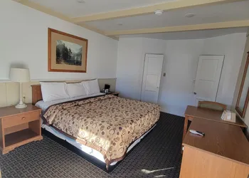 Townhouse Motel hotel thumbnail 4