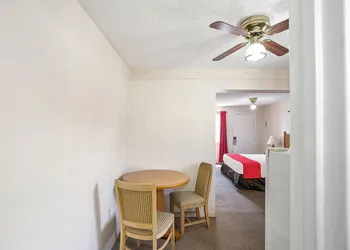 OYO Hotel Yuma AZ - I-8/US-95 hotel thumbnail 7
