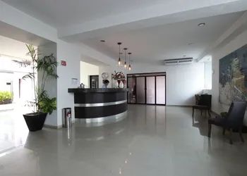 Hotel Embajadores hotel thumbnail 6