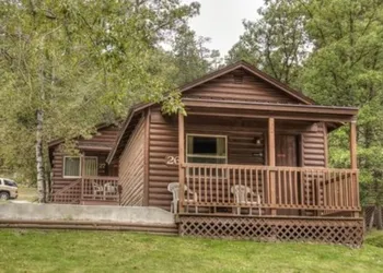 Powder House Lodge hotel thumbnail 6