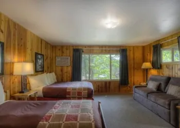 Powder House Lodge hotel thumbnail 8