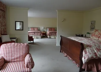 Lake Opechee Inn and Spa hotel thumbnail 8