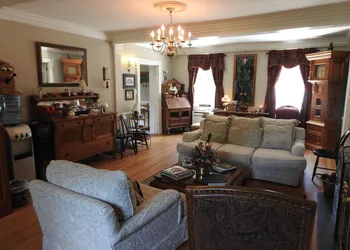 Magnolia Manor B&B Inn hotel thumbnail 2