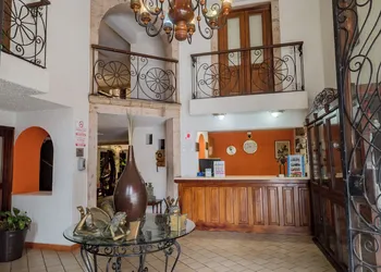 Hotel Don Quijote Plaza hotel thumbnail 3