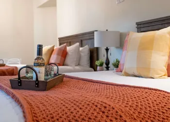Kelowna Bed & Breakfast (CHATHAM HOUSE) hotel thumbnail 7