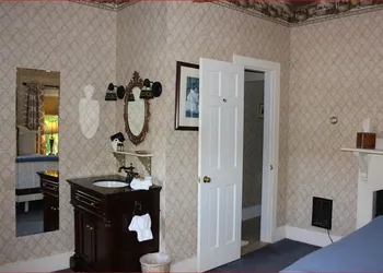 Holbrook House hotel thumbnail 2