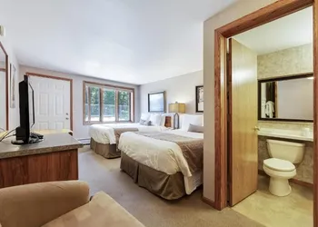 Chanticleer Inn hotel thumbnail 4
