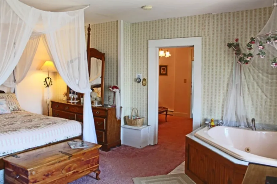 Belle Aire Mansion Guest House hotel detail image 6