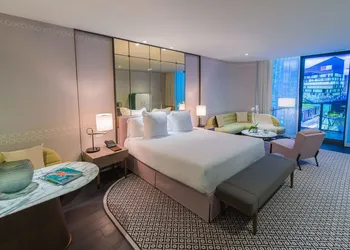 SLS LUX Brickell hotel thumbnail 4