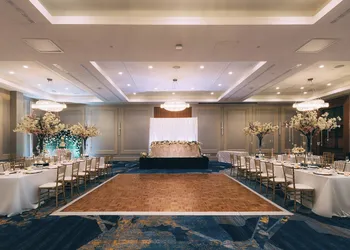 Delta Hotels by Marriott Thunder Bay hotel thumbnail 2