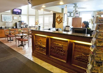 DeSoto Beach Hotel hotel thumbnail 2