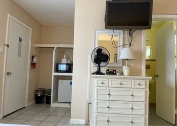 RusMar Motel hotel thumbnail 5