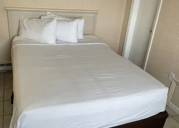 RusMar Motel hotel thumbnail 6
