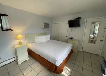 RusMar Motel hotel thumbnail 7