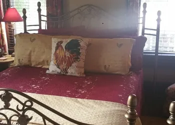 Fig Tree Manor hotel thumbnail 8