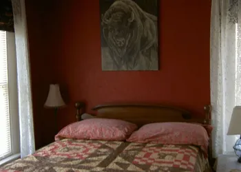 Gallagher's Irish Rose hotel thumbnail 5