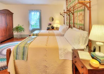 Oak Grove Bed and Breakfast hotel thumbnail 4