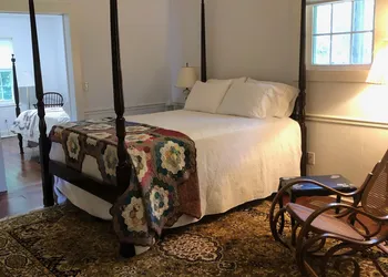Oak Grove Bed and Breakfast hotel thumbnail 6