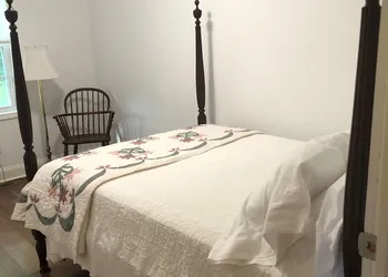 Oak Grove Bed and Breakfast hotel thumbnail 7