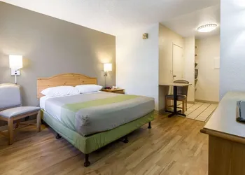 Studio 6 Tempe, AZ hotel thumbnail 8