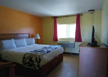 Extend a Suites & RV Park hotel thumbnail 4