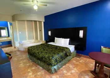Texas Inn Alamo hotel thumbnail 4