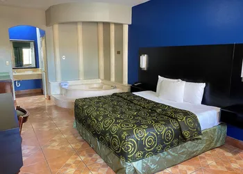 Texas Inn Alamo hotel thumbnail 5