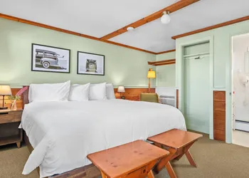 Mid-Town Motel hotel thumbnail 7