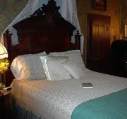 The Carleton House hotel detail image 3