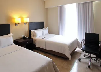Fiesta Inn Coatzacoalcos hotel thumbnail 5