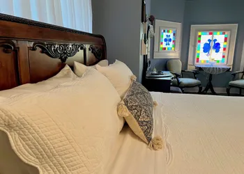 Benefield House Bed & Breakfast hotel thumbnail 3