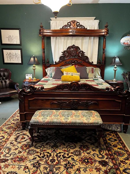 Commodore Bed and Breakfast hotel detail image 6
