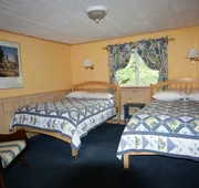 Blue Gentian Lodge at Magic Mountain hotel detail image 4