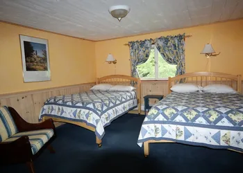 Blue Gentian Lodge at Magic Mountain hotel thumbnail 4