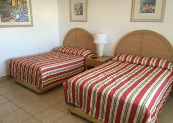 Economy Suites hotel thumbnail 5