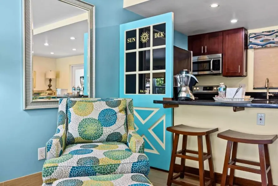 Sun Dek Beach House hotel detail image 6