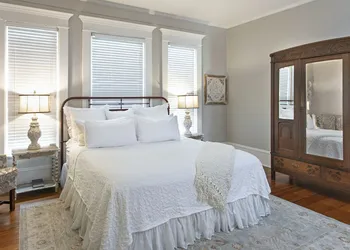 Katy House Bed and Breakfast hotel thumbnail 5
