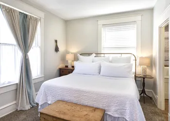 Katy House Bed and Breakfast hotel thumbnail 6