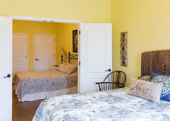 High Cotton Inn hotel thumbnail 2