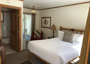 Redstone Cliffs Lodge hotel thumbnail 2