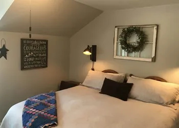 Snowgoose Pond Bed & Breakfast hotel thumbnail 3