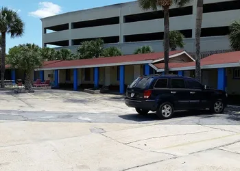 Sun-n-Sands Motel hotel thumbnail 3