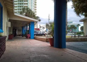 Sun-n-Sands Motel hotel thumbnail 6