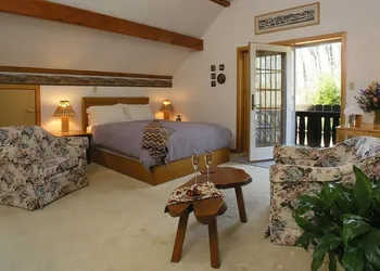 Swiss Woods B&B Inn hotel thumbnail 5