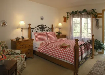 Swiss Woods B&B Inn hotel thumbnail 6