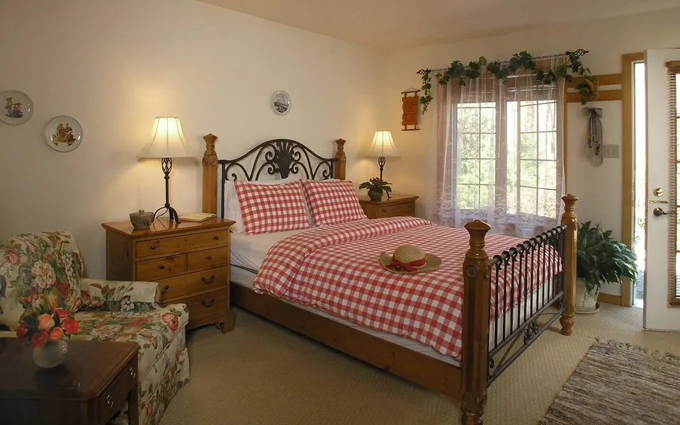 Swiss Woods B&B Inn hotel detail image 6