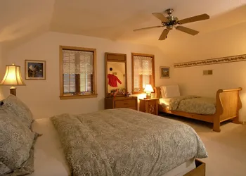 Swiss Woods B&B Inn hotel thumbnail 7