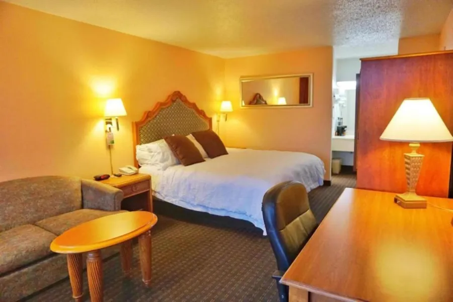 Castle Inn & Suites by OYO Lawton hotel detail image 6