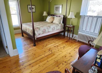 Louisbourg Heritage House hotel thumbnail 5