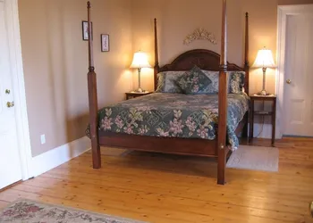 Louisbourg Heritage House hotel thumbnail 6